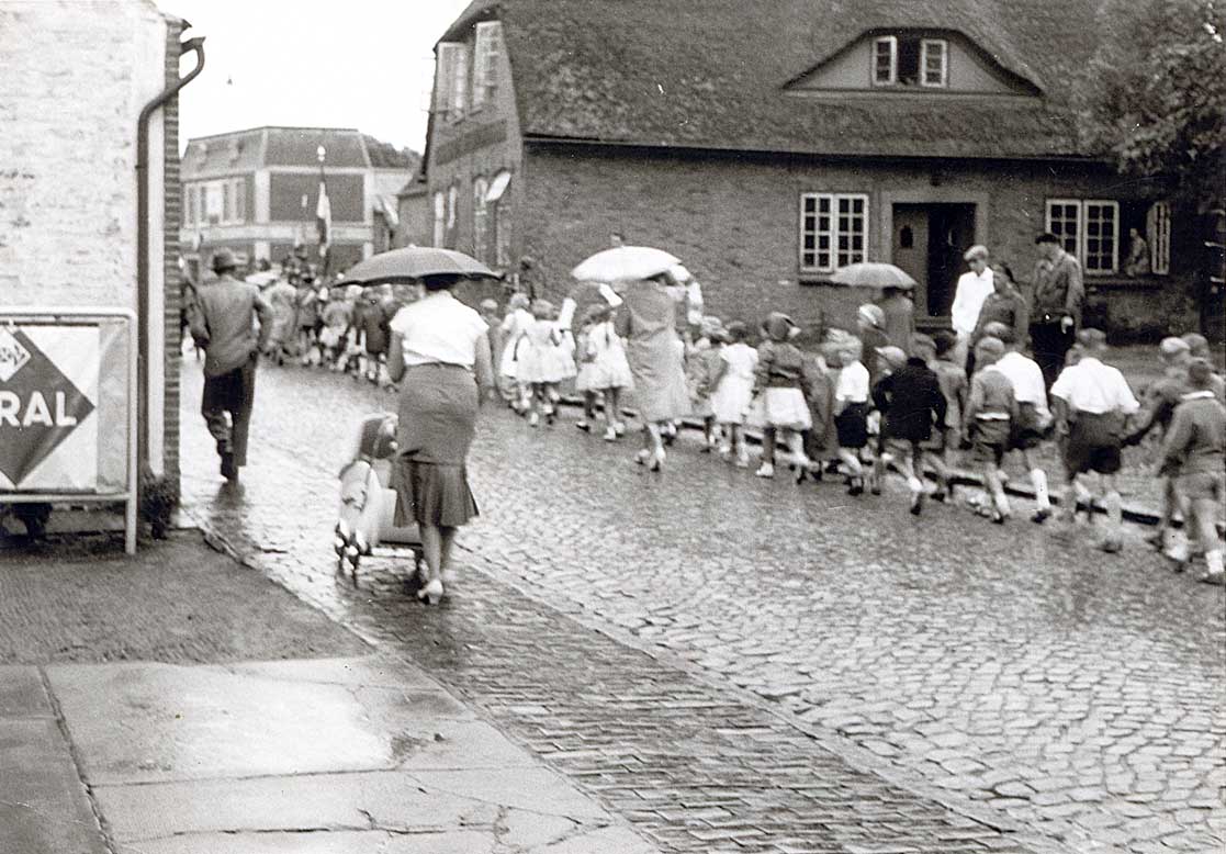 1959 Kindervogelschie�en, Umzug durch die Norderstra�e
